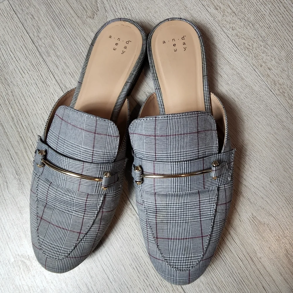 A New Day Plaid Mules 8 1/2 Women's - Picture 3 of 8